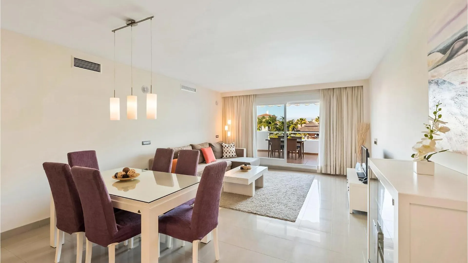 3 Bedroom Beautiful Apartment In Estepona