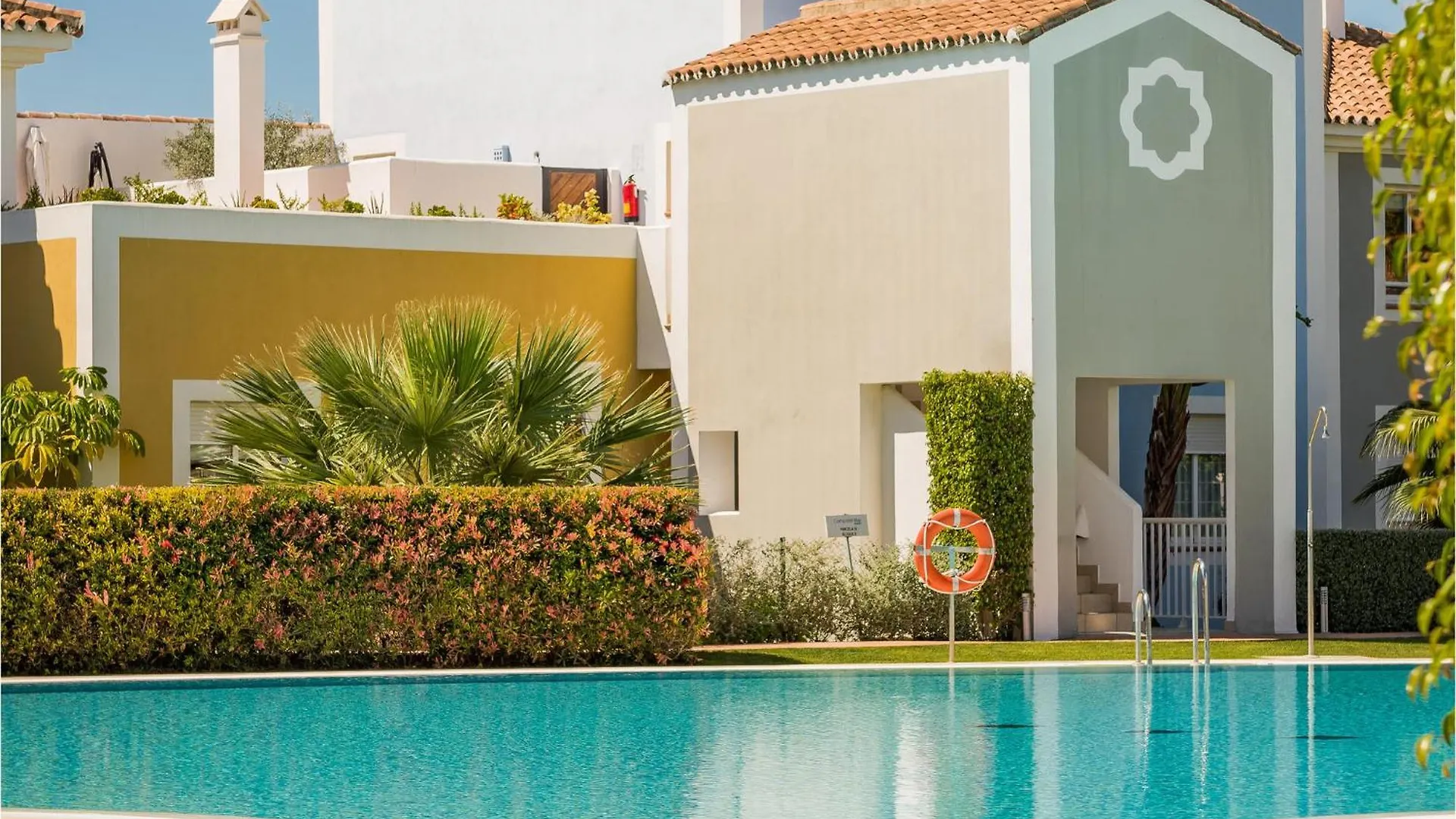3 Bedroom Beautiful Apartment In Estepona Spain