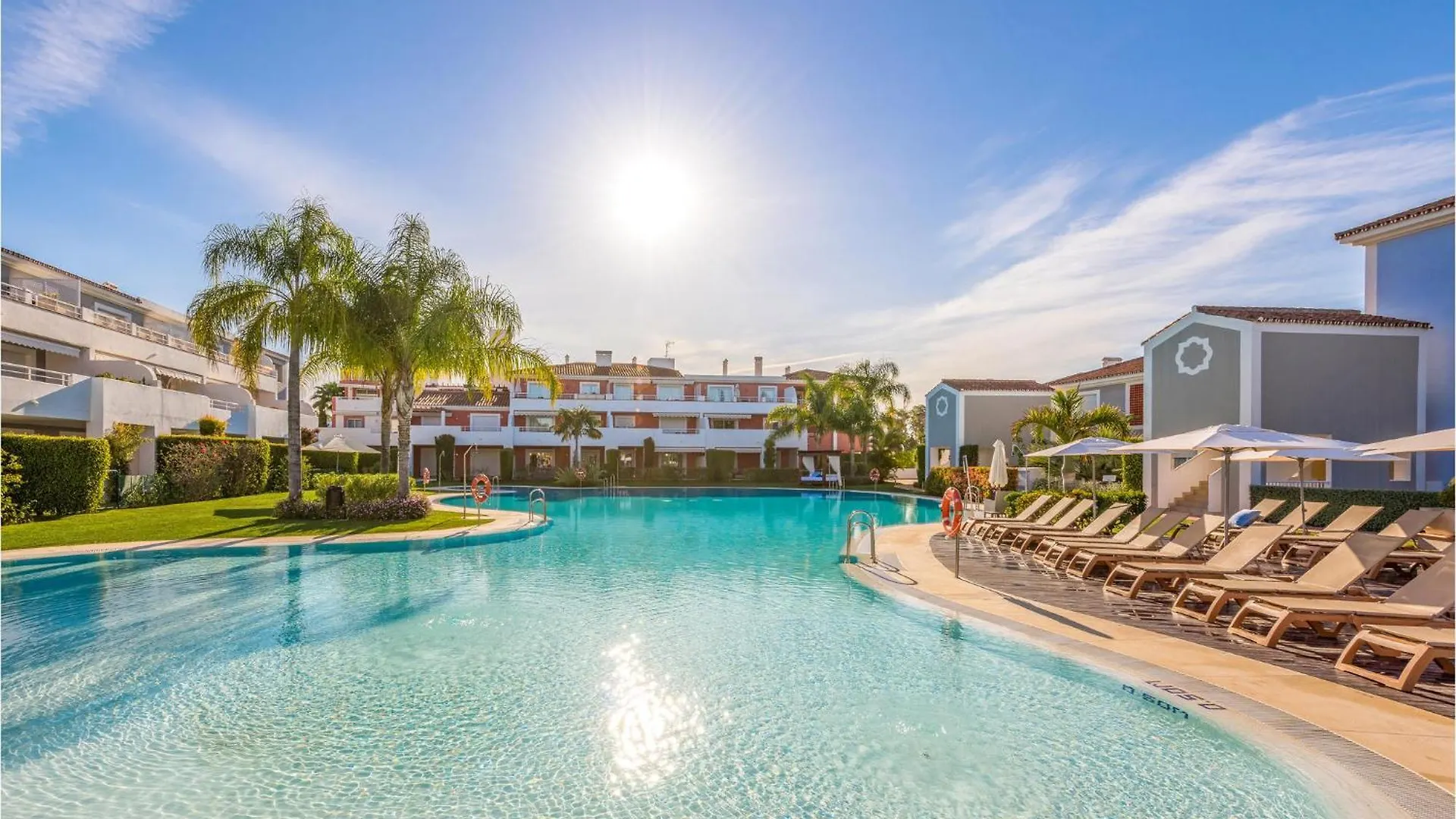 3 Bedroom Beautiful Apartment In Estepona Spain